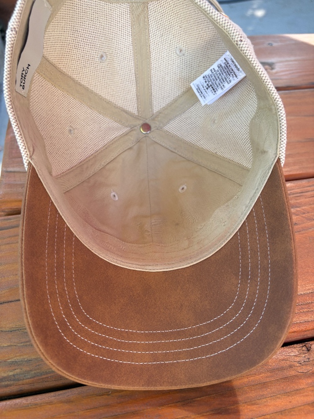 Tory Burch Two-Tone Cap Natural Brown - Picture 6 of 9